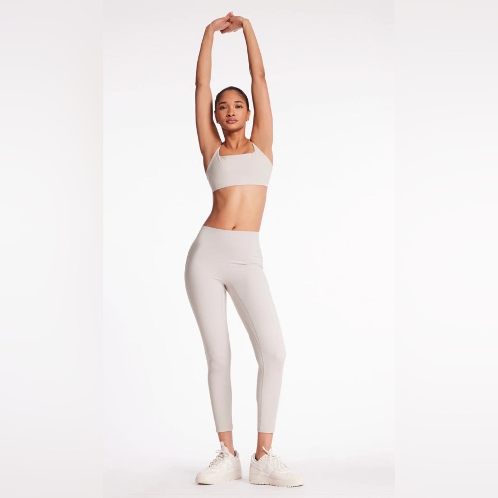 NWT Le Ore Matching Set: Bella Bonded Legging & Bra in Ashes of Roses Small - Picture 4 of 12